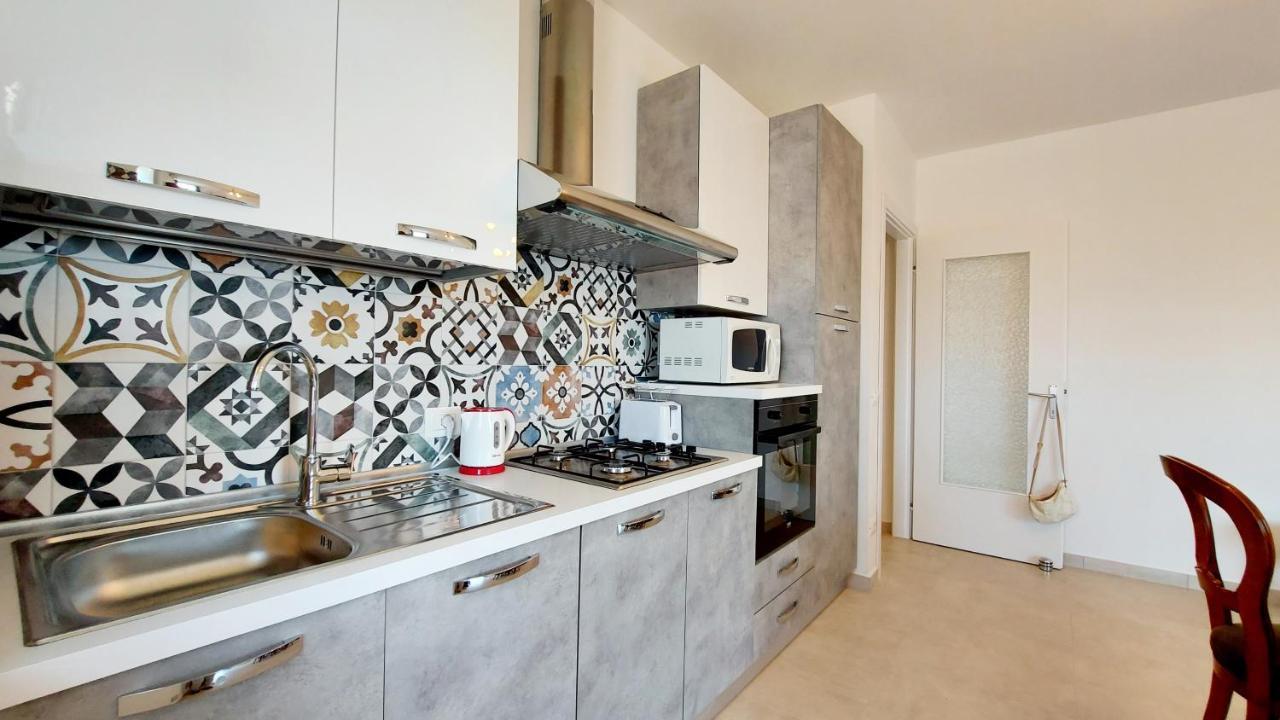 Narcisa View Lake&Pool Apartment Μπαρντολίνο Εξωτερικό φωτογραφία